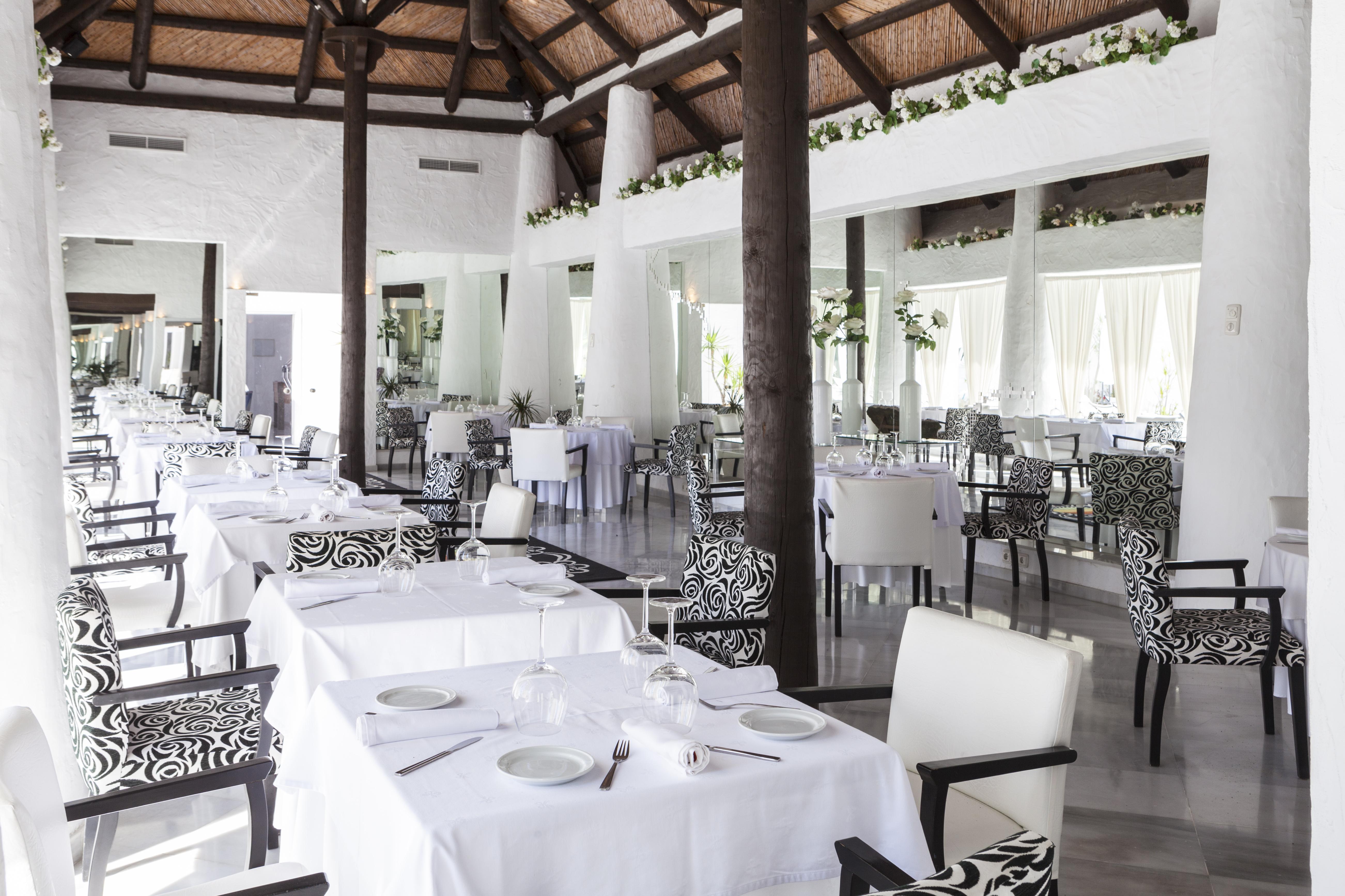 Hotel Suites Albayzin Del Mar Альмуньекар Экстерьер фото